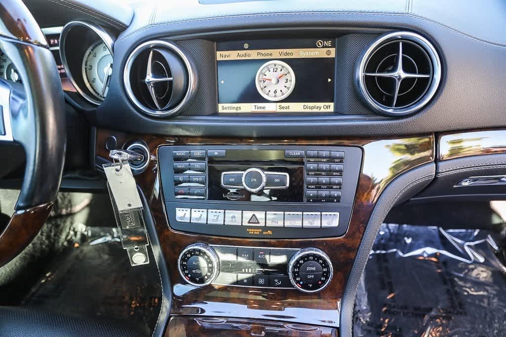 Thumbnail: 2013 Mercedes-Benz SL-Class - 13