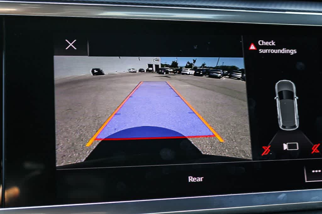 Thumbnail: 2022 Audi Q3 - 24