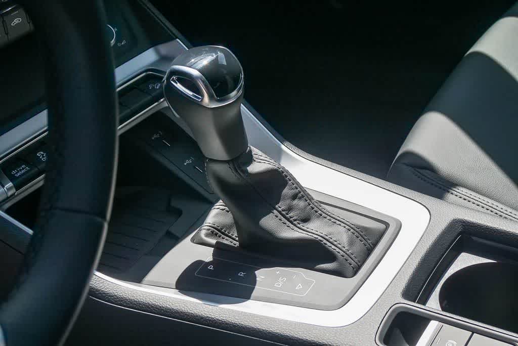 Thumbnail: 2025 Audi Q3 - 20