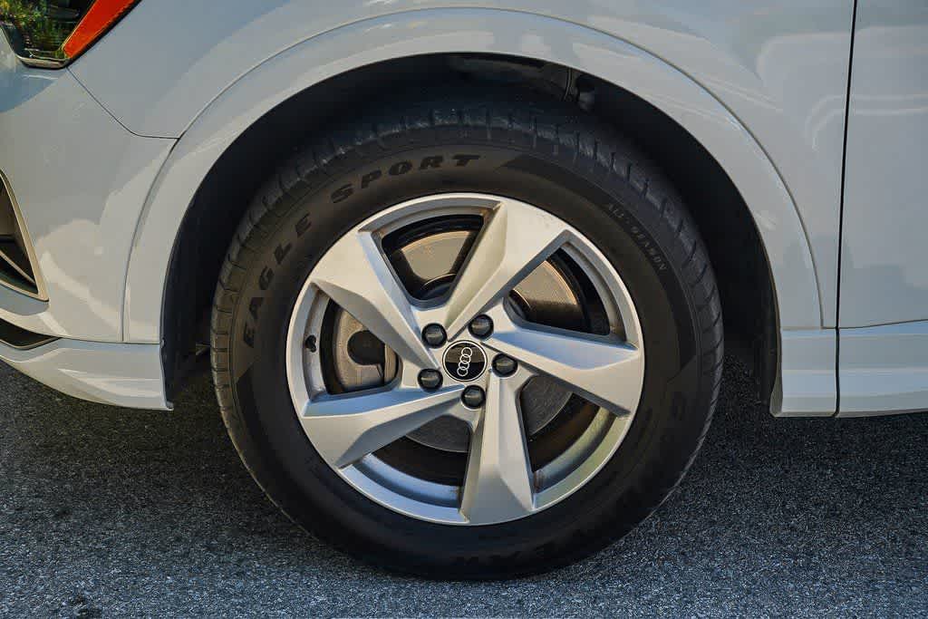 Thumbnail: 2022 Audi Q3 - 10