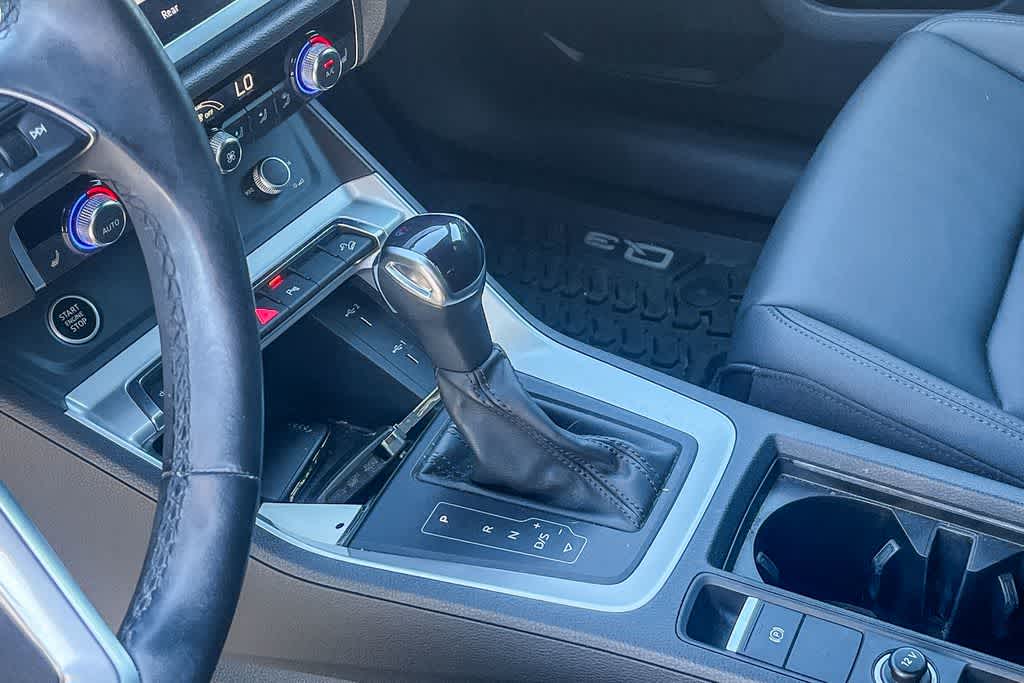 Thumbnail: 2022 Audi Q3 - 13