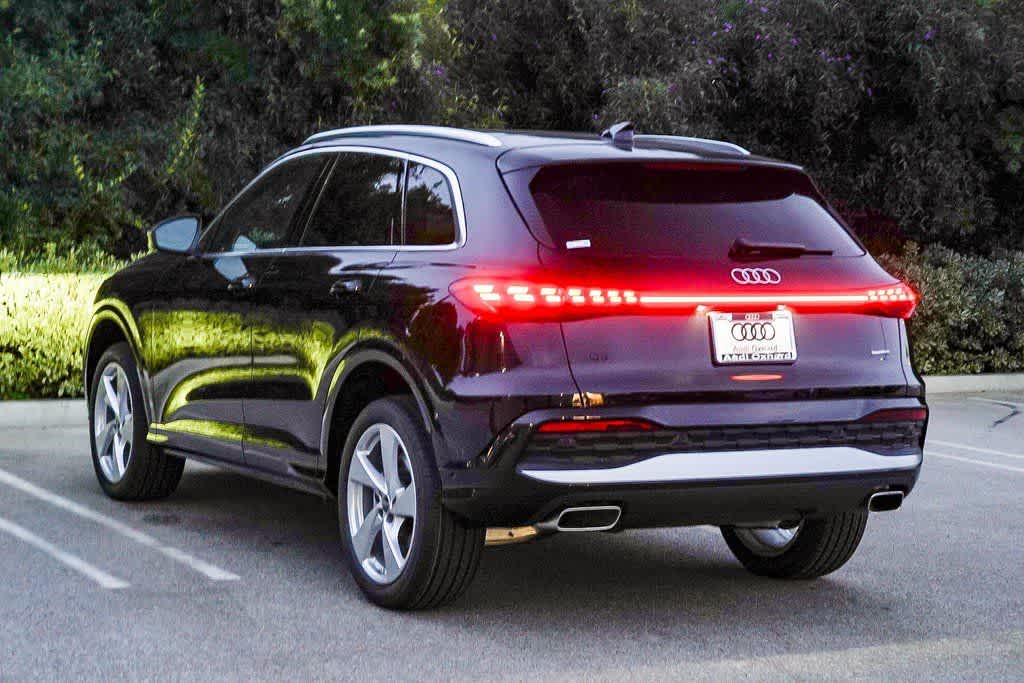 Thumbnail: 2025 Audi Q5 - 6