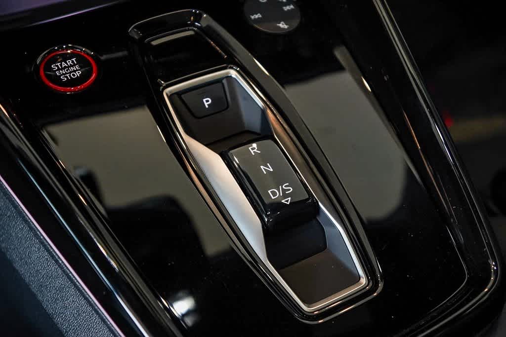 Thumbnail: 2026 Audi RS 3 - 22