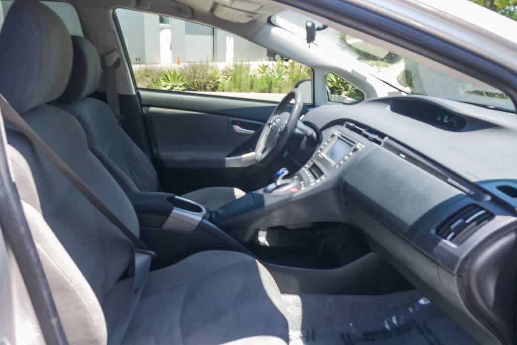 Thumbnail: 2014 Toyota Prius - 17