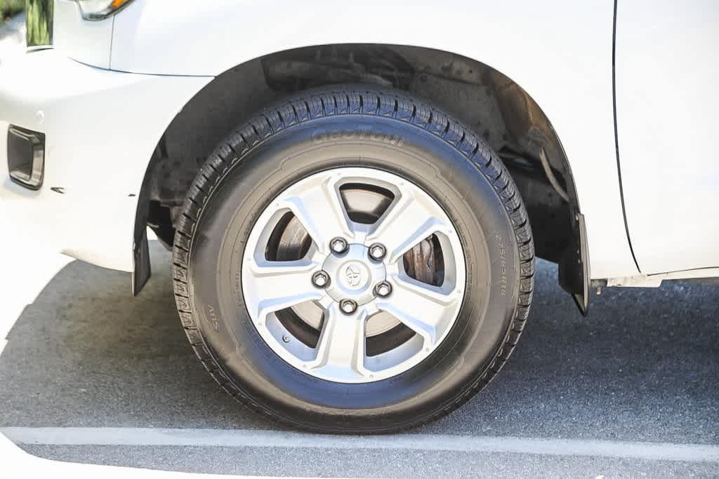 Thumbnail: 2019 Toyota Sequoia - 9