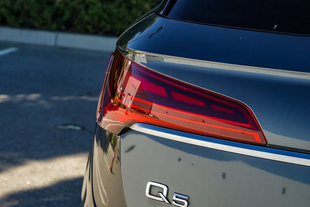 Thumbnail: 2023 Audi Q5 - 7