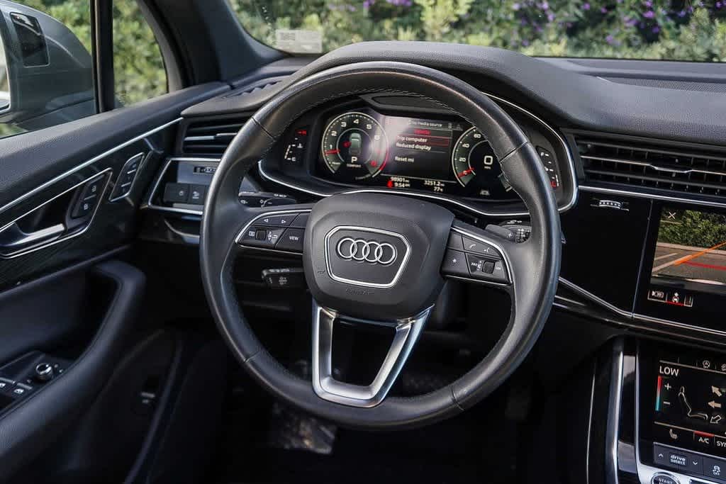 Thumbnail: 2021 Audi Q7 - 15