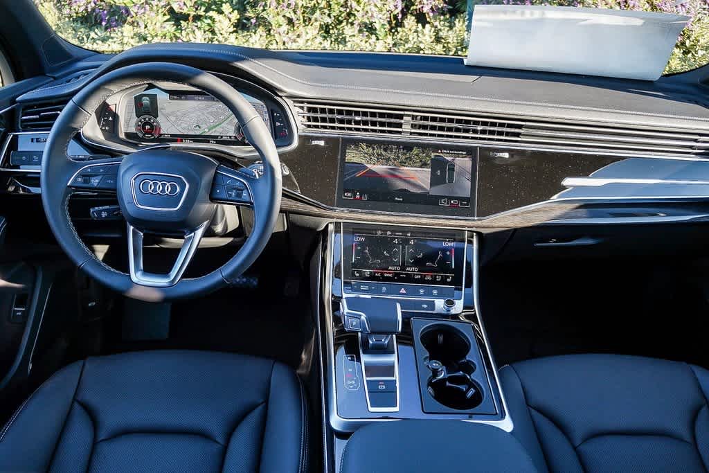 Thumbnail: 2026 Audi Q7 - 12