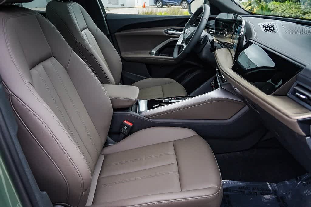 Thumbnail: 2025 Audi Q5 - 19