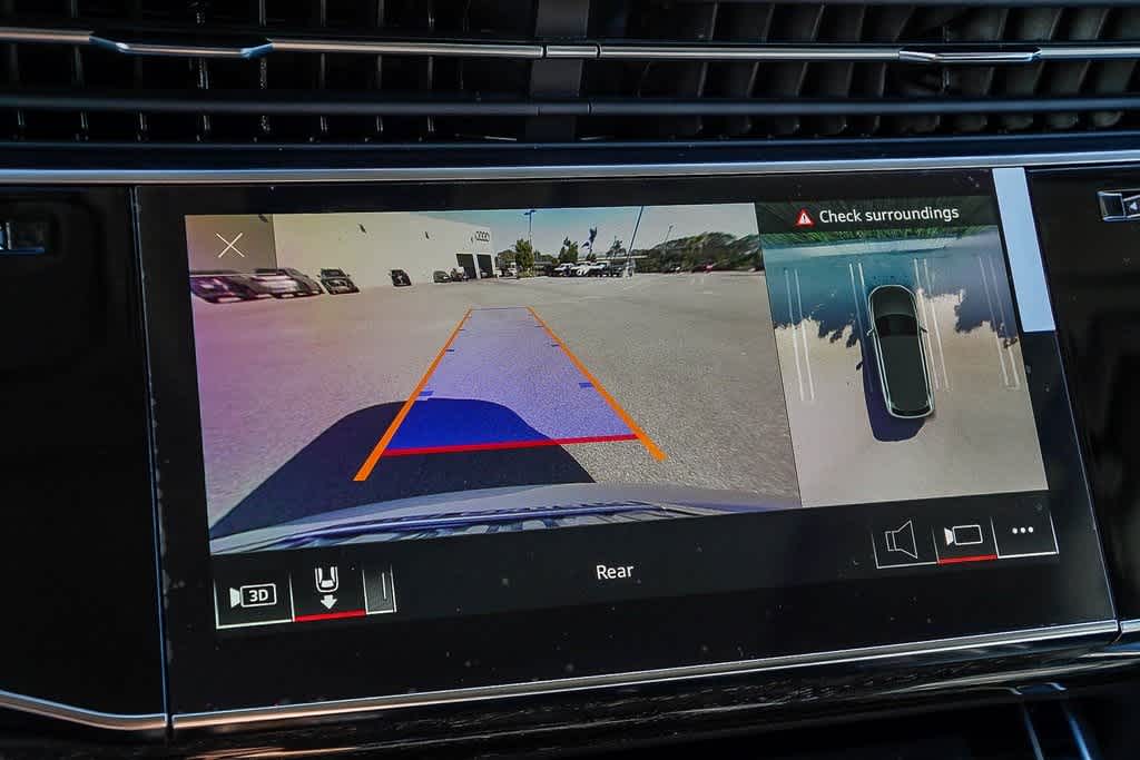 Thumbnail: 2023 Audi Q7 - 27