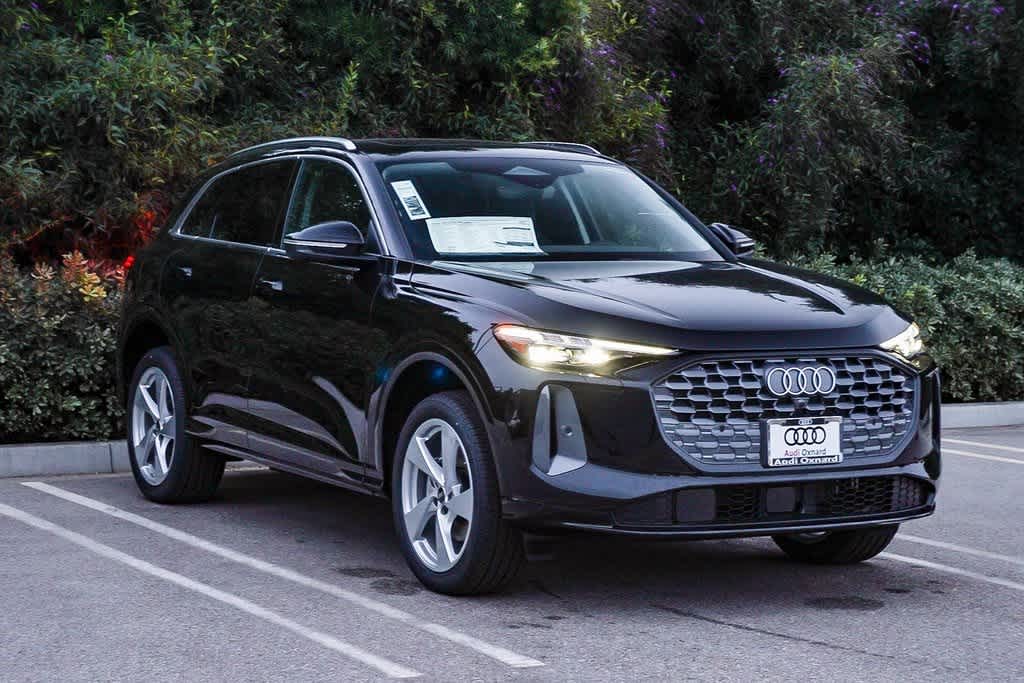 Thumbnail: 2025 Audi Q5 - 3