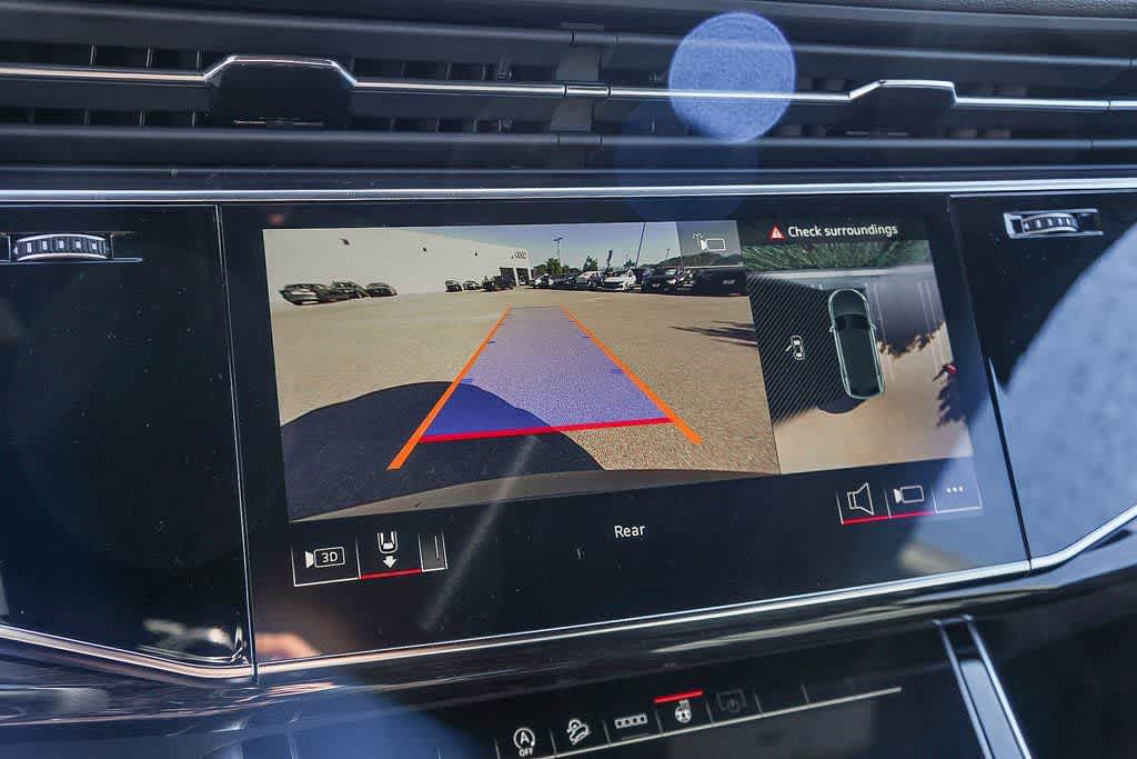 Thumbnail: 2026 Audi Q8 - 27