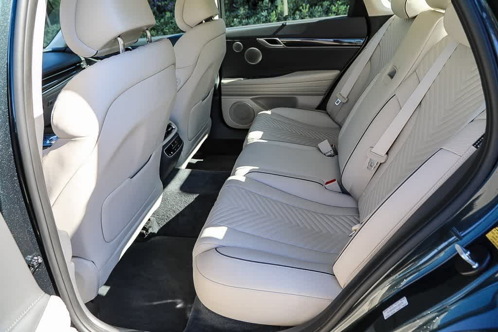 Thumbnail: 2023 Genesis G80 - 17