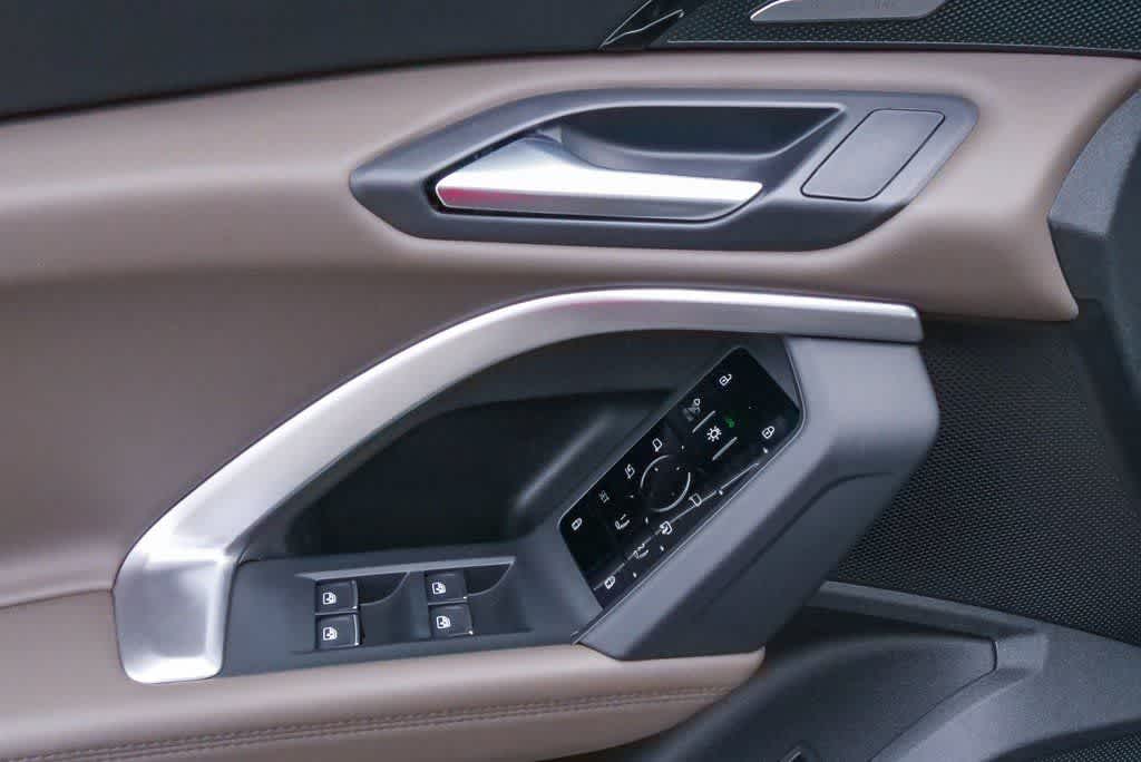 Thumbnail: 2025 Audi Q5 - 19