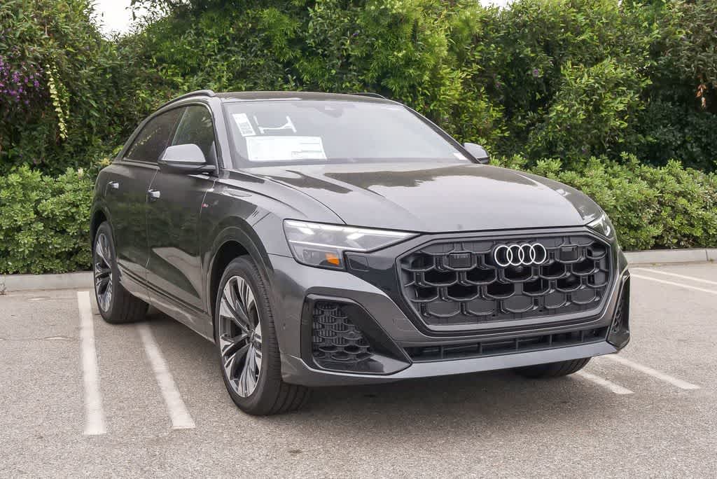 Thumbnail: 2026 Audi Q8 - 3