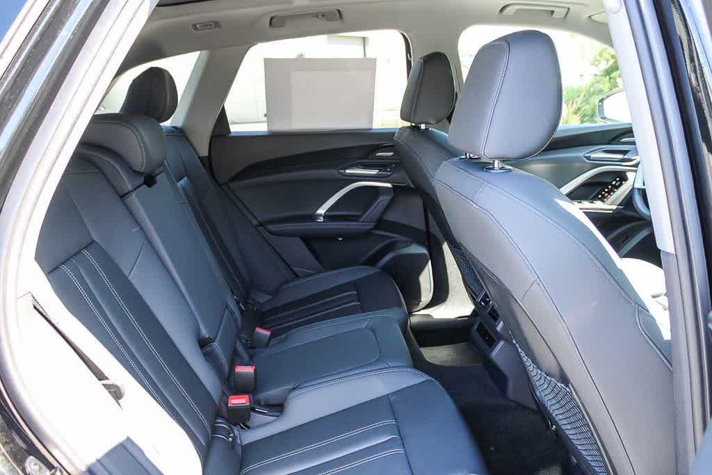 Thumbnail: 2025 Audi Q5 - 14