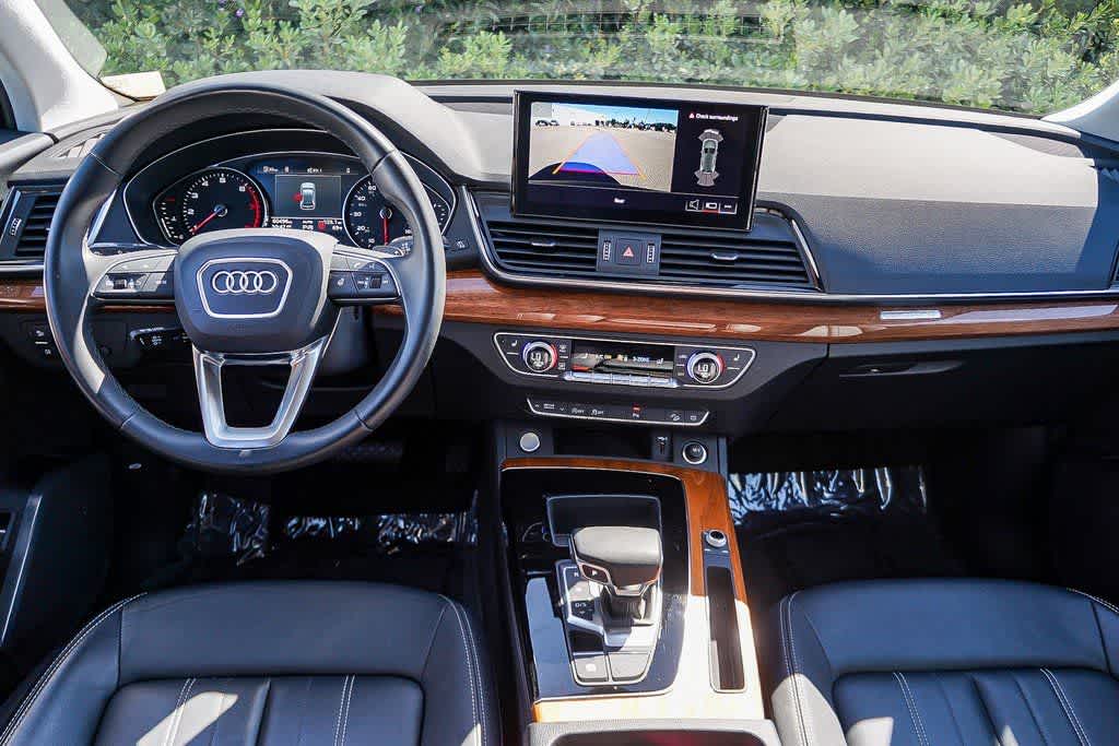 Thumbnail: 2023 Audi Q5 - 12