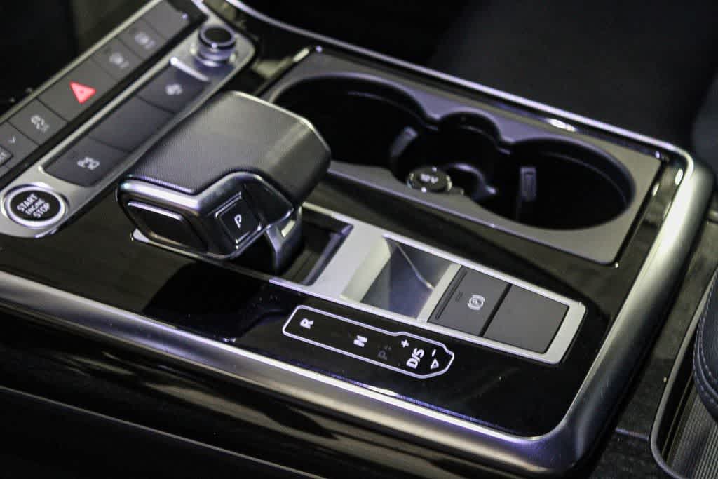 Thumbnail: 2023 Audi Q7 - 17