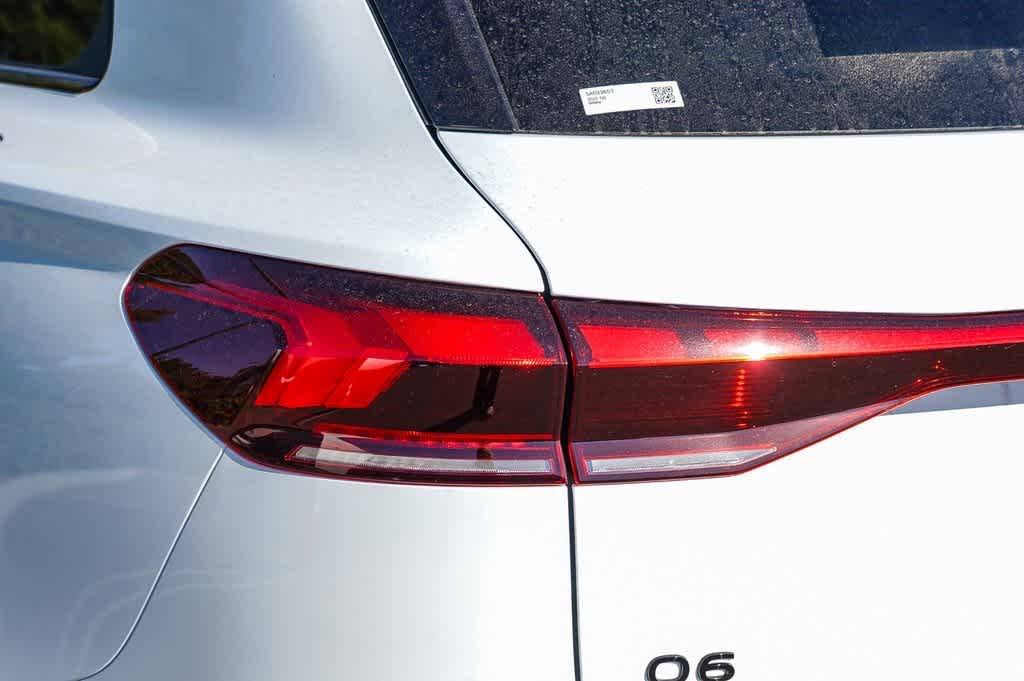 Thumbnail: 2025 Audi Q6 e-tron - 7