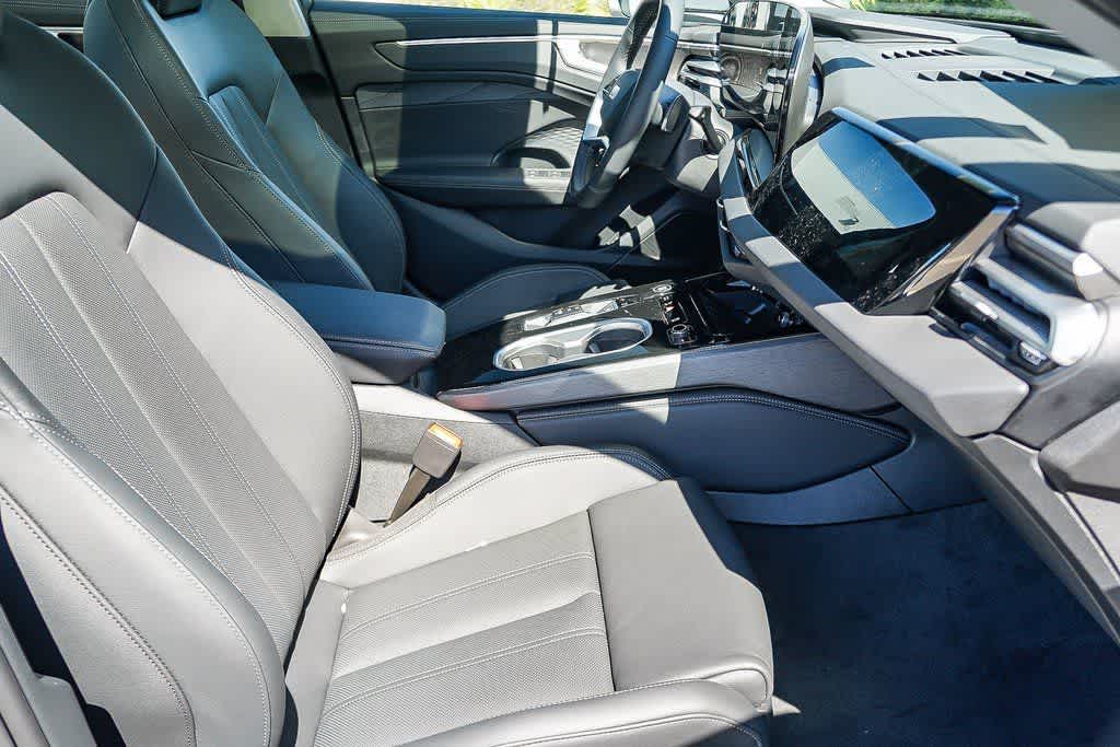 Thumbnail: 2026 Audi A6 - 19