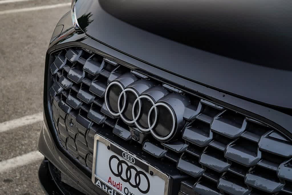 Thumbnail: 2025 Audi Q5 - 9