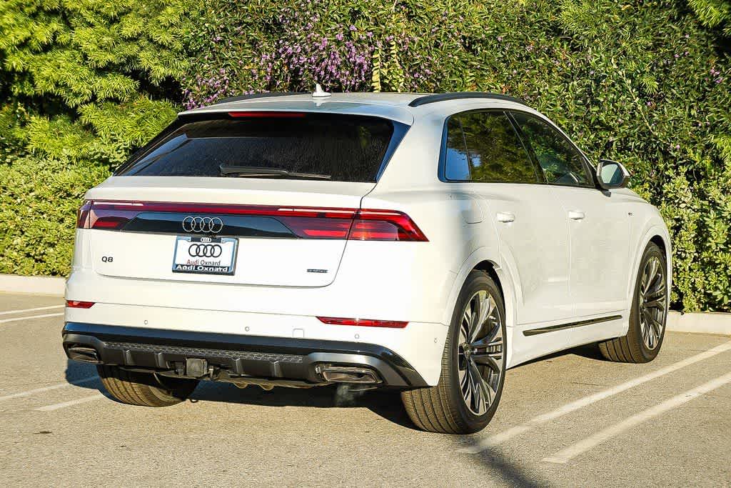 Thumbnail: 2026 Audi Q8 - 4