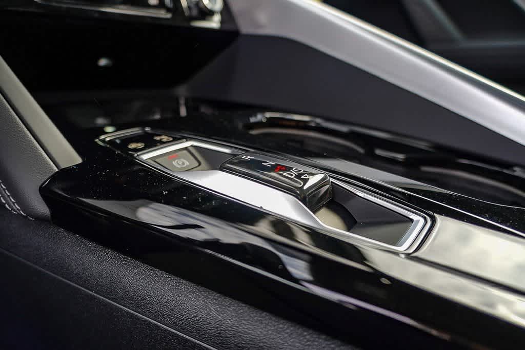 Thumbnail: 2025 Audi Q5 - 25