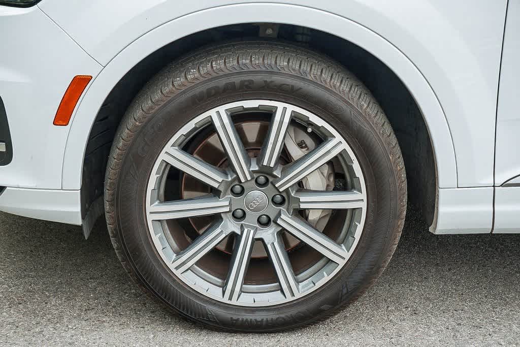 Thumbnail: 2017 Audi Q7 - 10