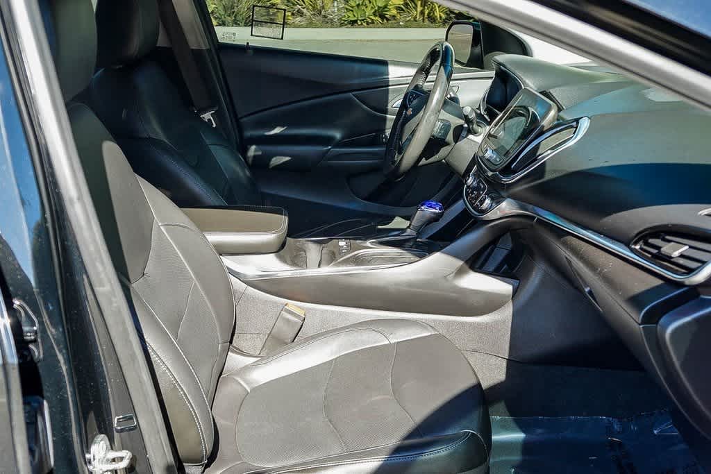 Thumbnail: 2018 Chevrolet Volt - 18
