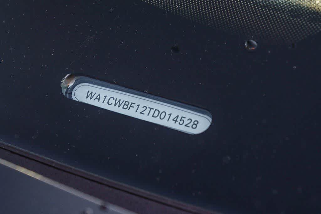 Thumbnail: 2026 Audi SQ8 - 32