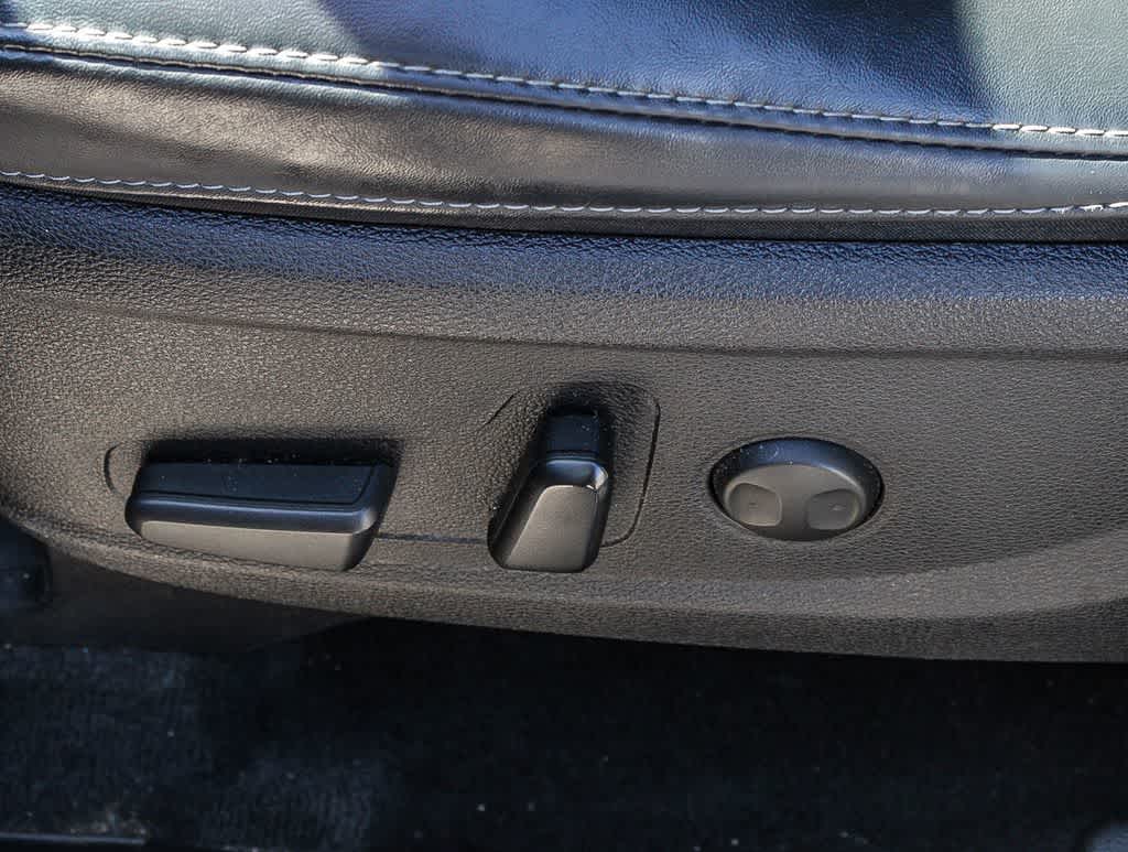 Thumbnail: 2020 Kia Telluride - 18