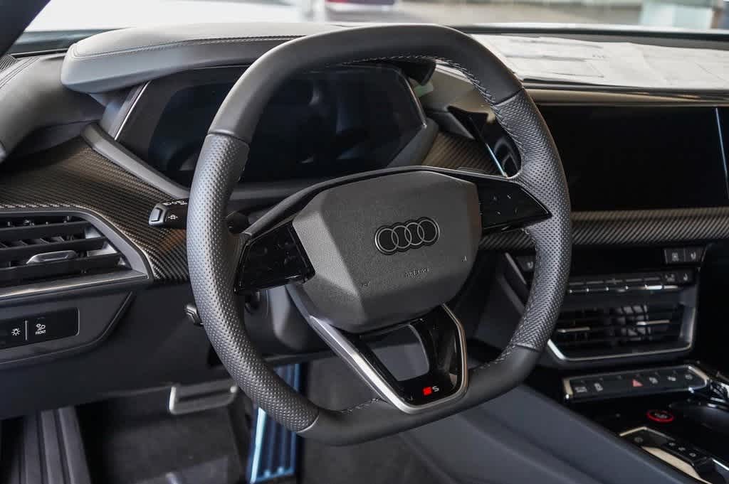 Thumbnail: 2025 Audi e-tron GT - 15