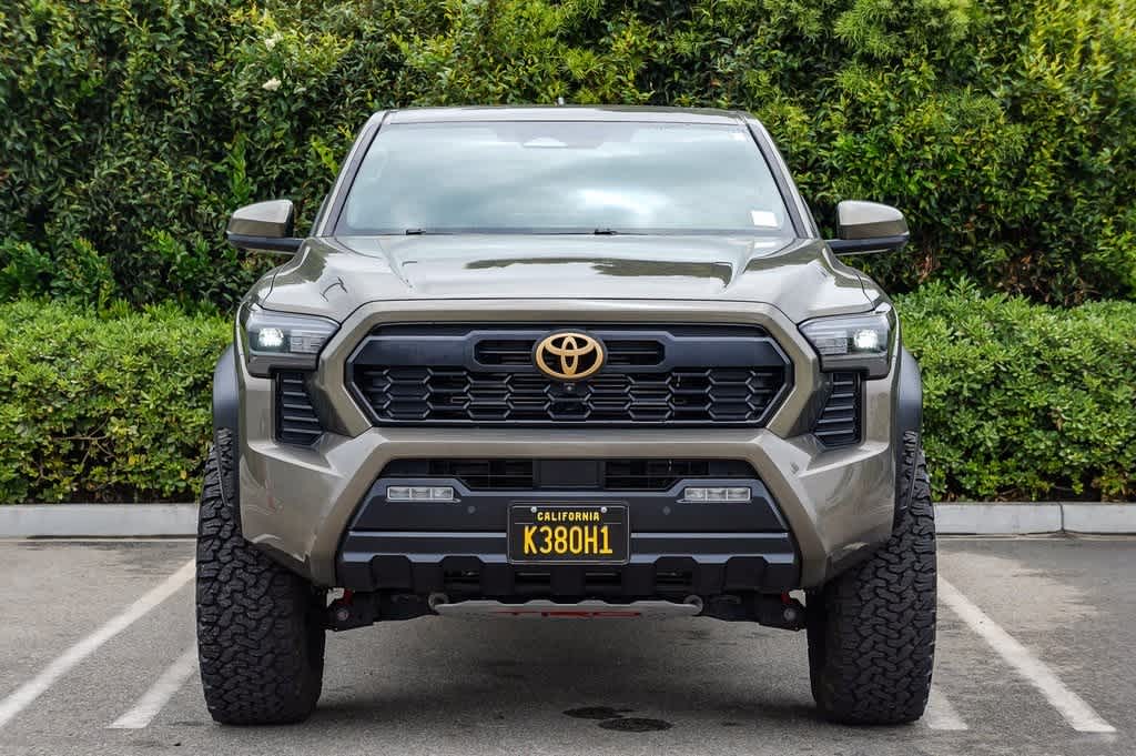 2024 Toyota Tacoma TRD Off-Road 2