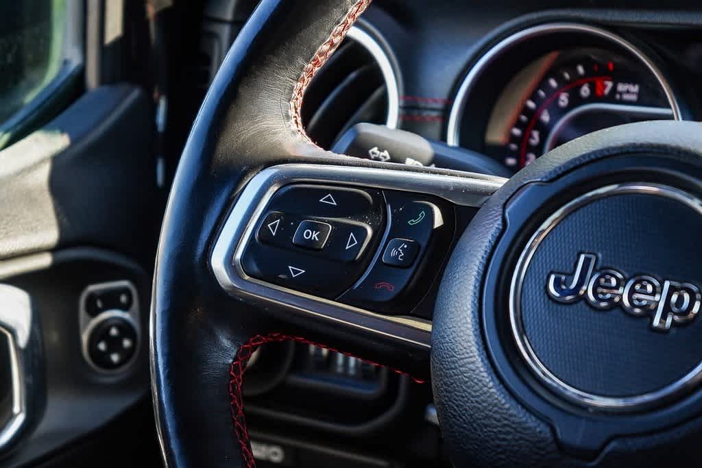 Thumbnail: 2020 Jeep Gladiator - 16