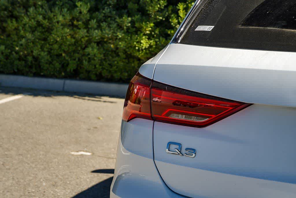 Thumbnail: 2022 Audi Q3 - 7