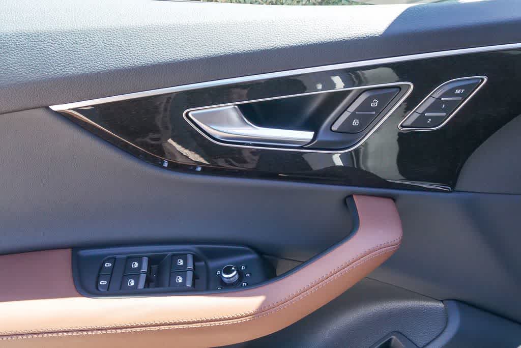 Thumbnail: 2023 Audi Q7 - 20