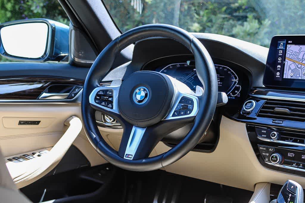 Thumbnail: 2023 BMW 5 Series - 15