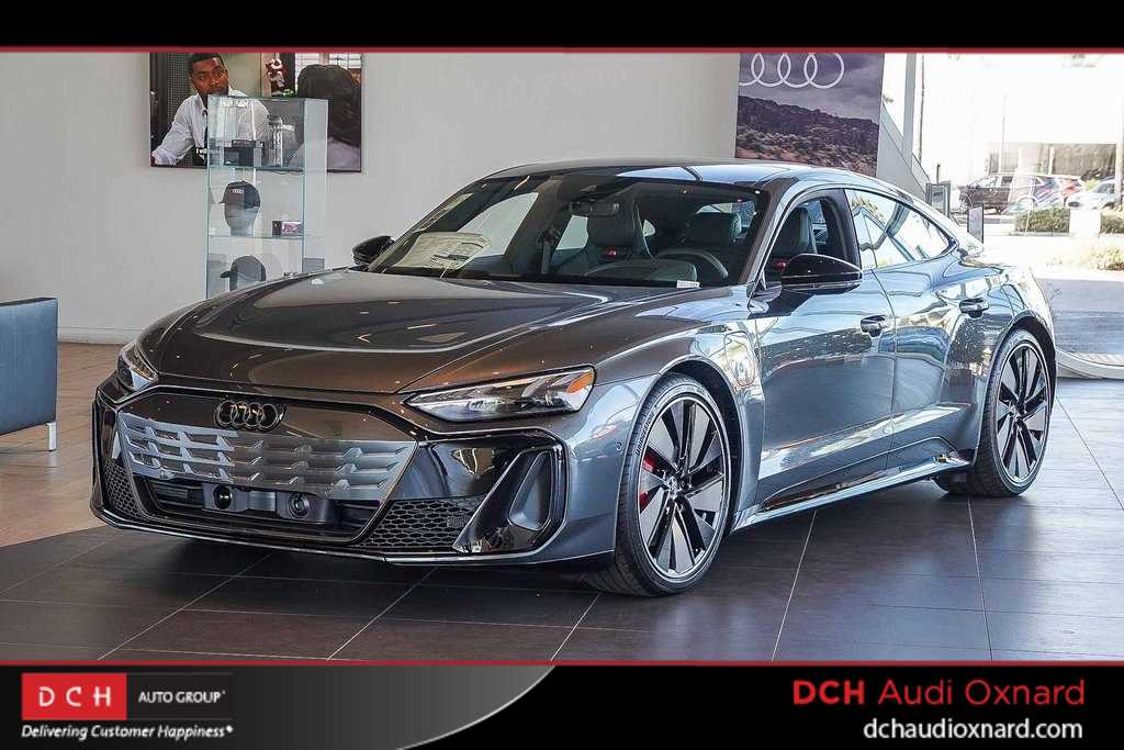 Thumbnail: 2026 Audi e-tron GT - 1