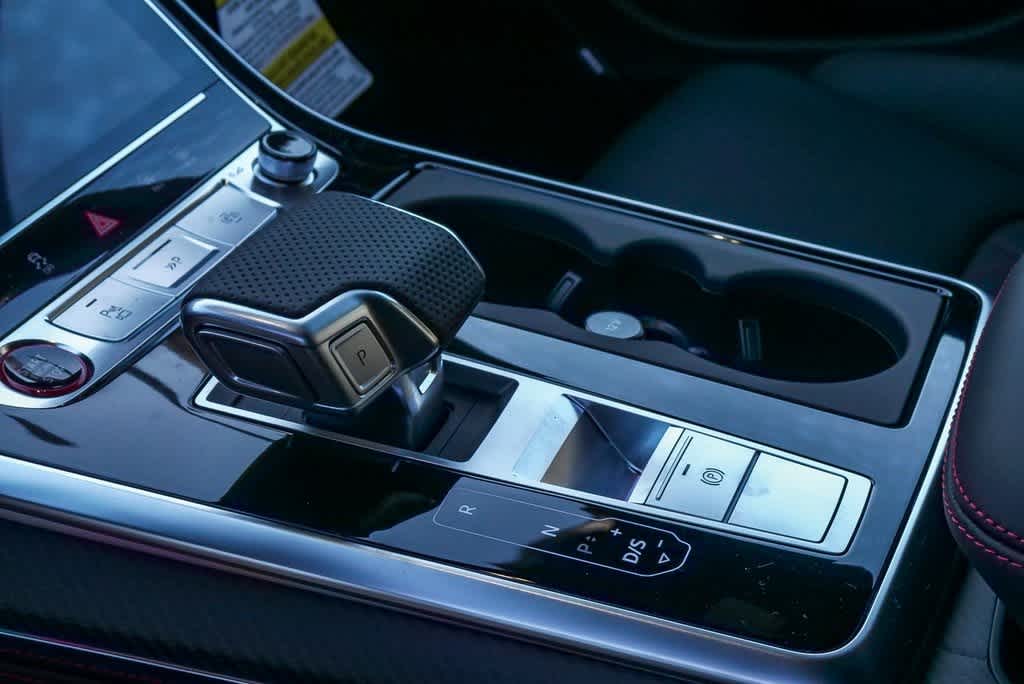 Thumbnail: 2026 Audi SQ8 - 18