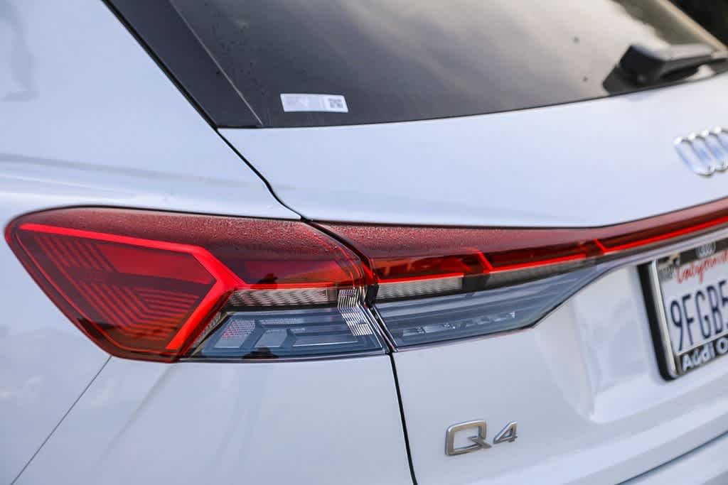 Thumbnail: 2023 Audi Q4 e-tron - 8
