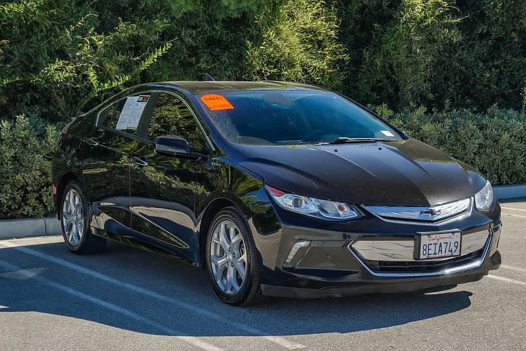 Thumbnail: 2018 Chevrolet Volt - 3
