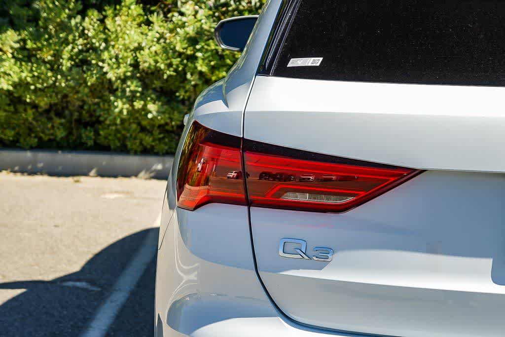 Thumbnail: 2022 Audi Q3 - 7