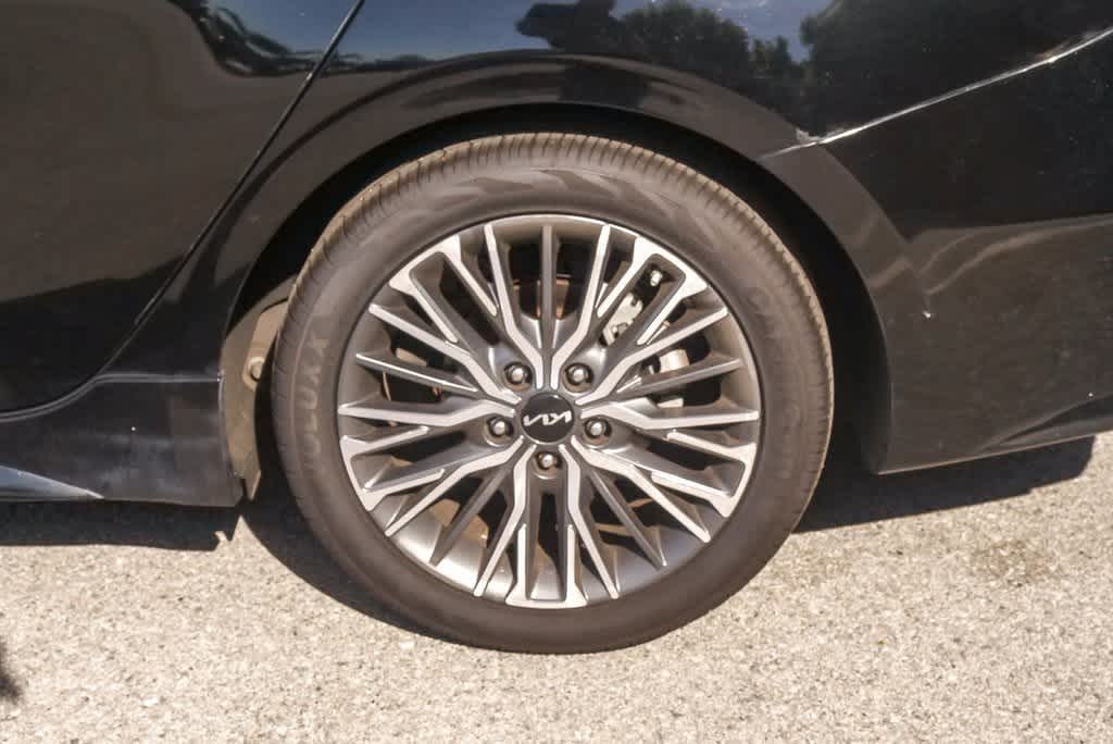 Thumbnail: 2022 Kia Forte - 7