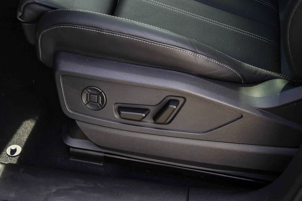 Thumbnail: 2025 Audi Q5 - 24