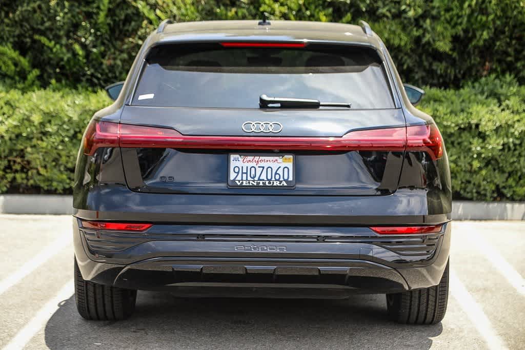 Thumbnail: 2024 Audi Q8 e-tron - 5