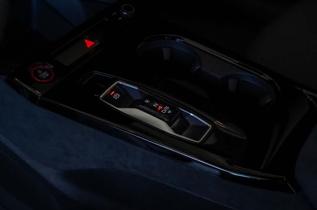 Thumbnail: 2025 Audi e-tron S - 22