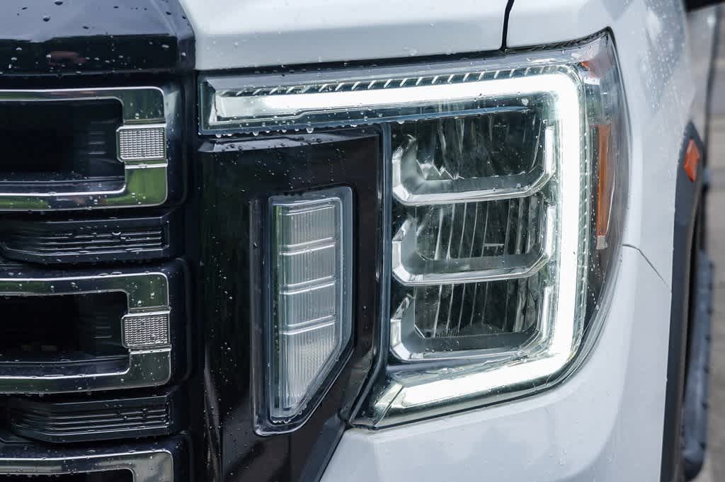 2022 GMC Sierra 2500 AT4 8