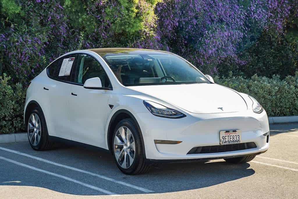 Thumbnail: 2020 Tesla Model Y - 3