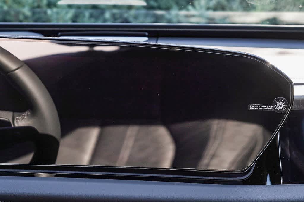 Thumbnail: 2025 Audi e-tron S - 14