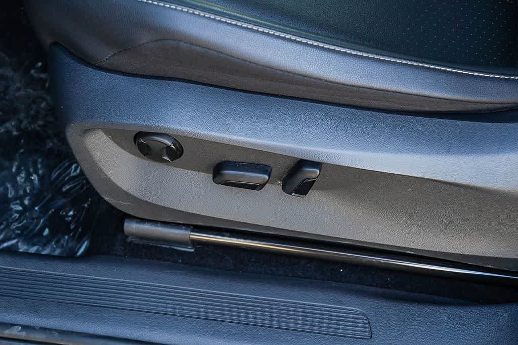 Thumbnail: 2022 Volkswagen Tiguan - 19